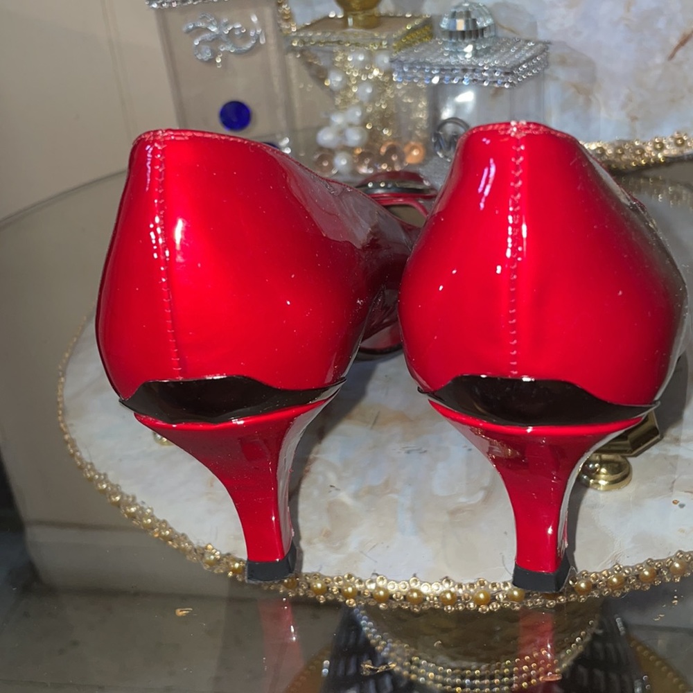 New Stuart Weitzman Red Heels New With Out Tags - image 6